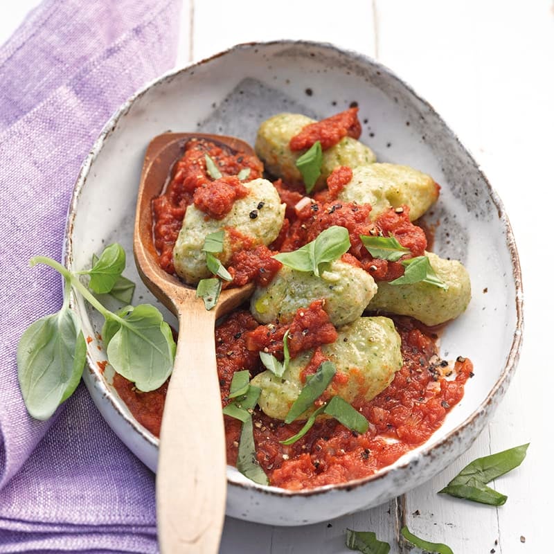 Foto Selbstgemachte Broccoli-Gnocchi mit Tomatensauce von WW