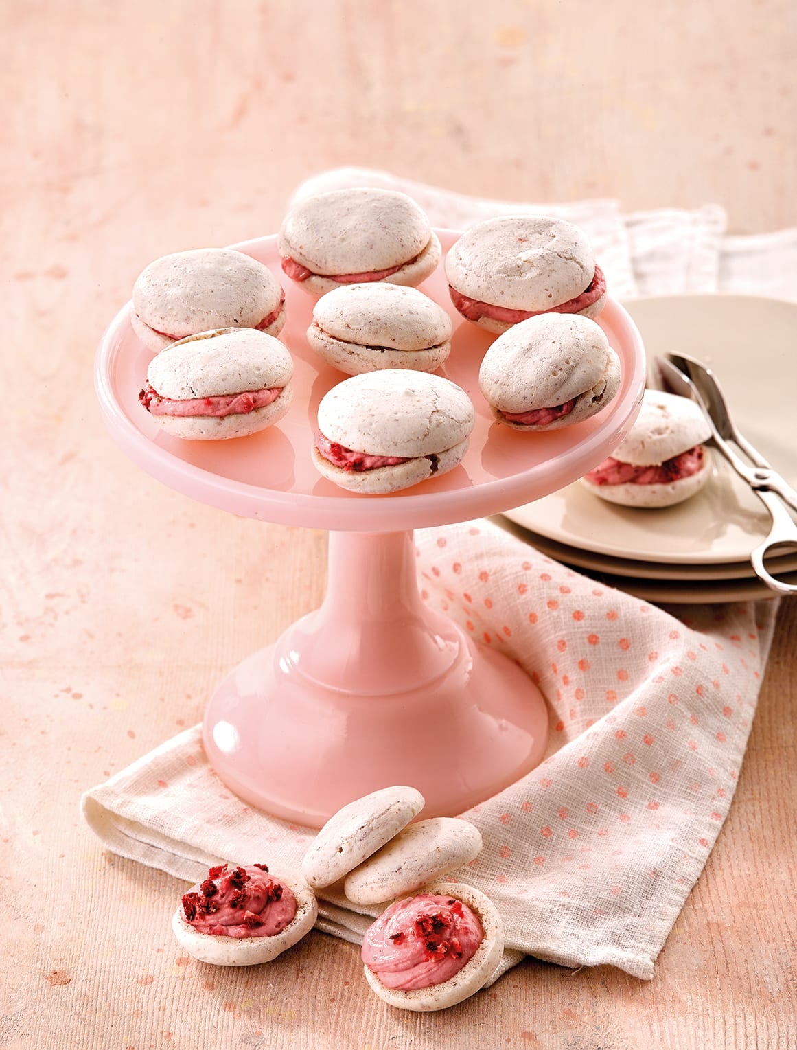 Photo de Macarons à la crème de ricotta et de fraises prise par WW